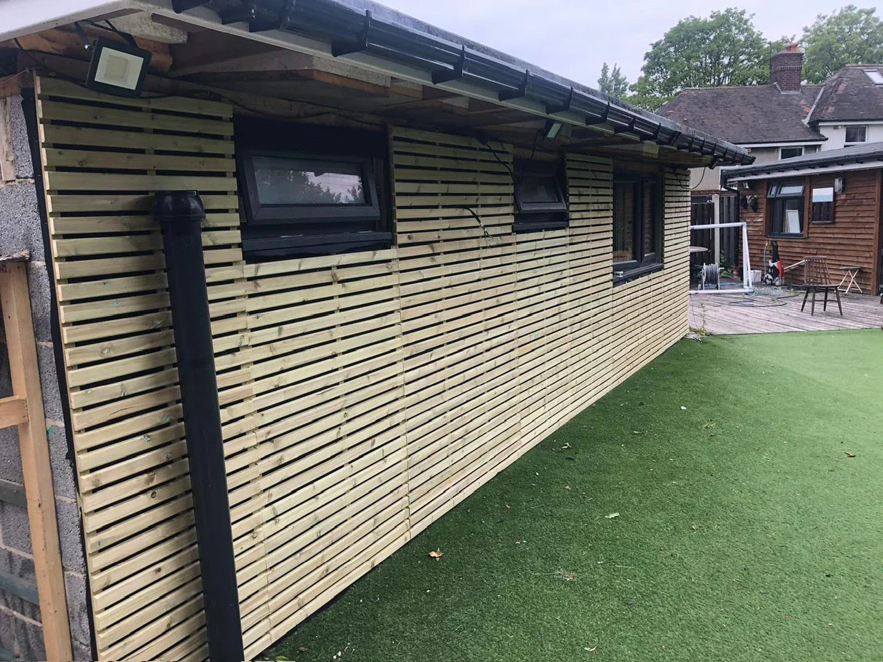 External Wall Panelling – Timber Wall Cladding | Slatted UK